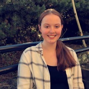 Meet your Posher, Ella